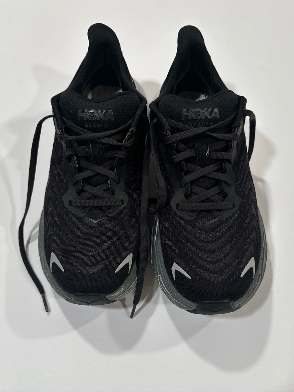 Hoka Arahi 6 Black White Running Shoes Womens 8.5 B Stability Sneakers 1123195